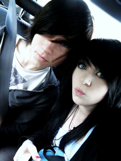 Pin by Willow Kelly on Emo :3 | Cute emo couples, Emo couples, Emo ...