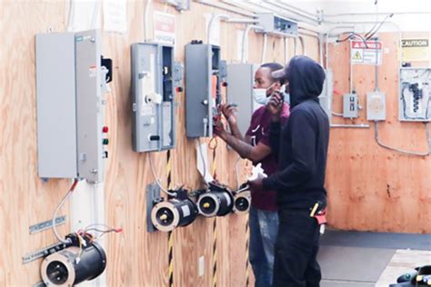 Electrician Apprenticeship Programs For Aspiring Electricians