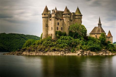 Best Castles in Dordogne - Historic European Castles