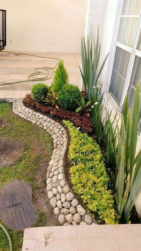 Front Yard Landscaping Ideas With Rocks And Mulch