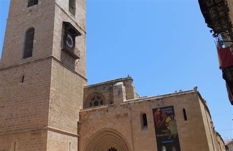 Orihuela Cathedral - Orihuela - Arrivalguides.com