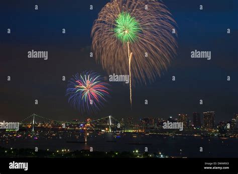 Tokyo Bay Fireworks Festival, Tokyo, Japan Stock Photo - Alamy