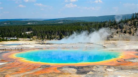 Is the Yellowstone supervolcano really 'due' for an eruption? | Live ...