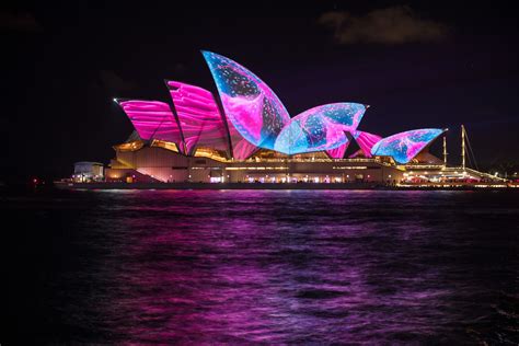 Gallery of The Sydney Opera House Comes to Life (Literally) With Vivid ...