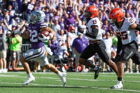 Deuce Vaughn's Height Hasn't Stopped the Kansas State Star