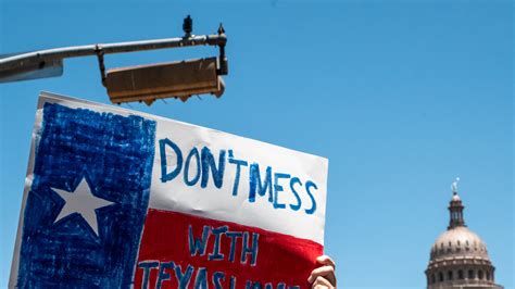 Opinion | Texas’s Abortion Law Upends the Legal System - The New York Times