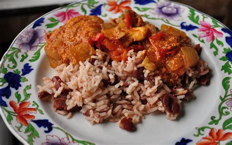 Pioneer Bookworm, life in Belize: Dona Betty's Belizean Stewed Chicken ...