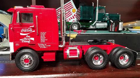 Model Building AMT 1:25 Scale Peterbilt Cabover Pacemaker 352 Tractor ...