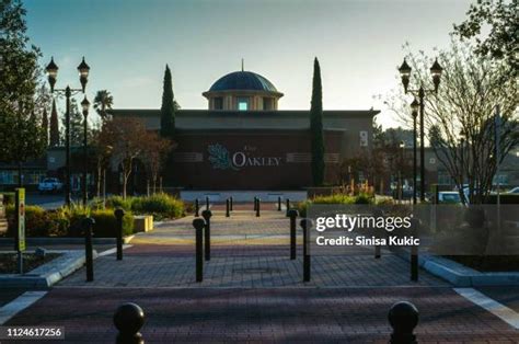 280 Oakley Hall Stock Photos, High-Res Pictures, and Images - Getty Images