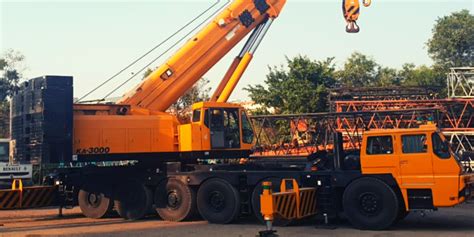 Kato KA-3000 Fully Hydraulic All Terrain Crane