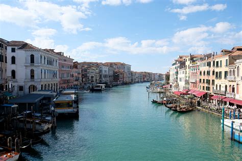 Photos: Water in Venice, Italy's canals clear amid COVID-19 lockdown