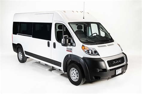 Full-size Wheelchair Accessible Vans - Driverge Vehicle Innovations