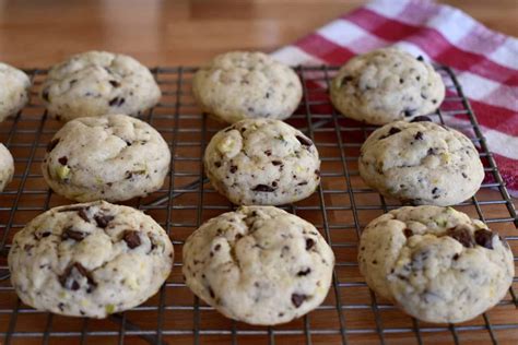 Cannoli Cookies - This Italian Kitchen