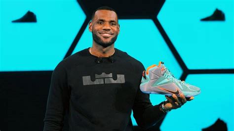 Is LeBron James sponsored by Nike? – Fabalabse