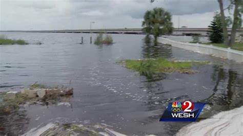 Lake Jesup continues to rise, residents evacuating