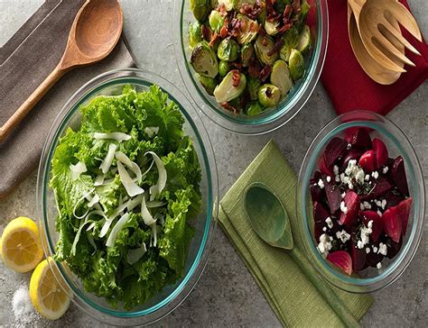 Pyrex Glass Mixing Bowls - Set of 3 - $12.92(reg. $43.00) on Amazon!