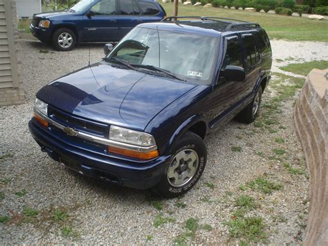 2004 Chevrolet Blazer Test Drive Review - CarGurus.ca