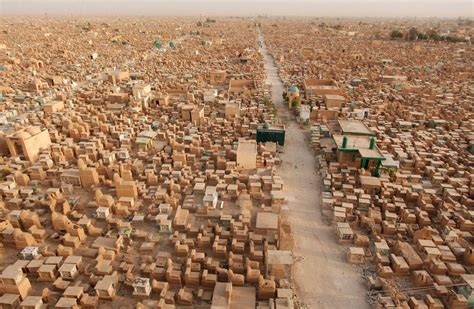 Le cimetière de Najaf | La Mort