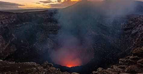 Managua - Masaya Volcano - Lava Night Tour