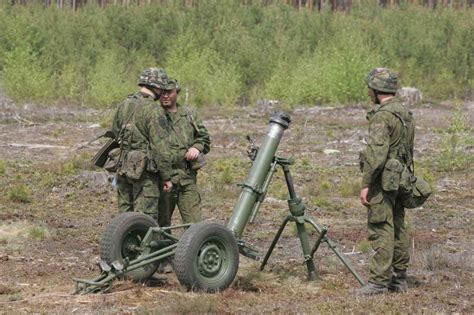 Russian 2B11 120mm mortar, introduced in 1981 | Mortar, Gorgeous ...