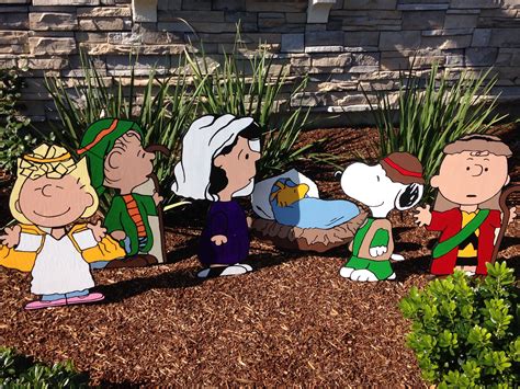 Peanuts Christmas Yard Decorations