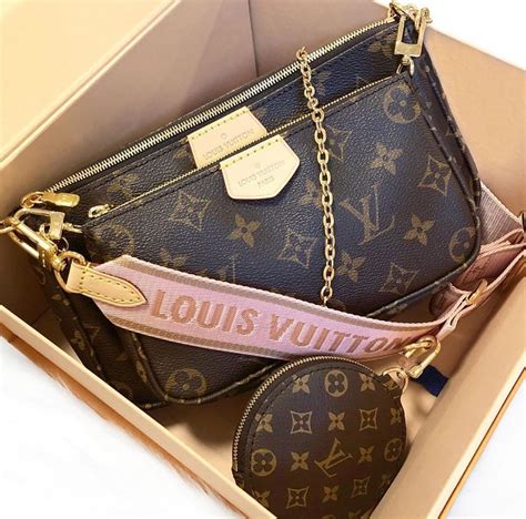 Replica Designer Louis Vuitton Wallets | semashow.com