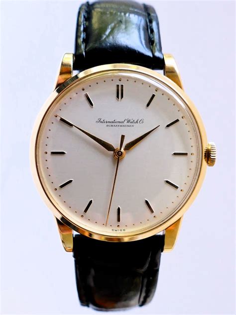 IWC Schaffhausen 18K Solid Gold Dress Watch 1951 - Farfo.com