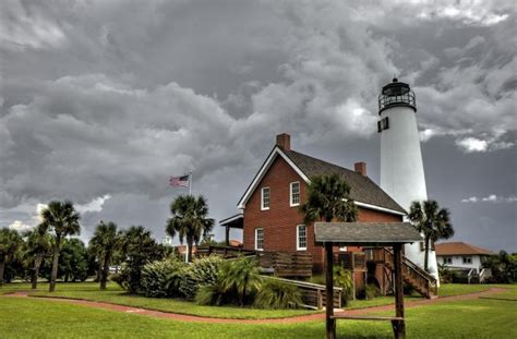 The Guide To Visiting The St. George Island Lighthouse | St. George ...