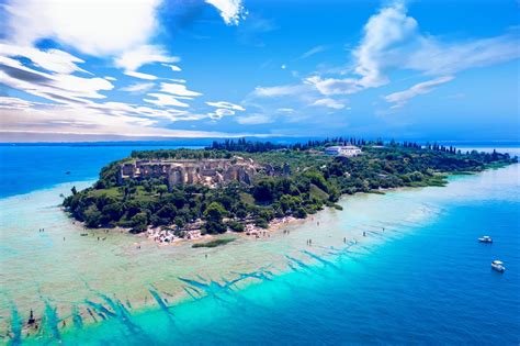 Jamaica Beach - Sirmione (BS) - prenotazione online | Spiagge.it