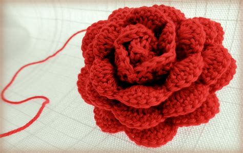 Crochet Rose Pattern and Step by Step Tutorial – Design Peak