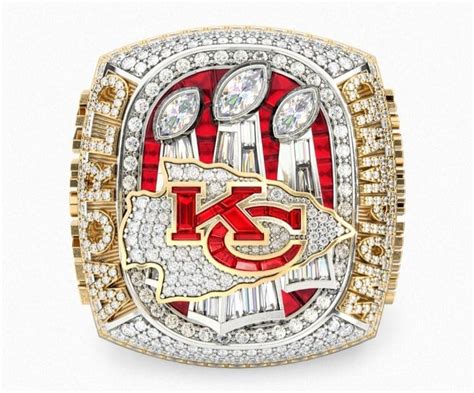 Patrick Mahomes, Travis Kelce sport new Super Bowl rings, revealing the ...