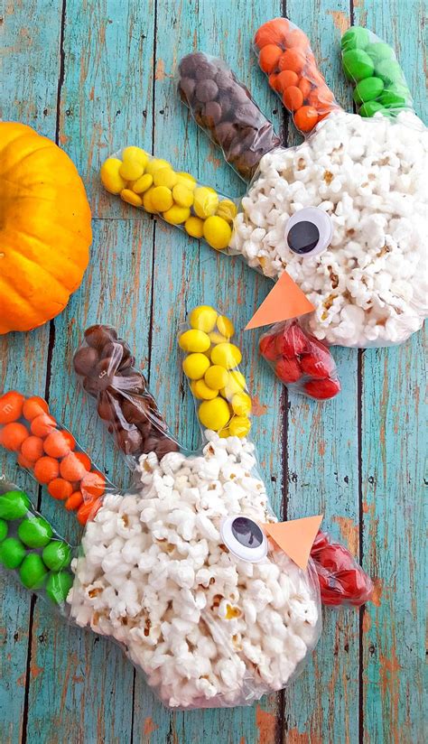 These Turkey Popcorn Treat Bags are super easy to make for fall class ...