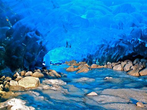 Mendenhall Glacier Ice Caves | Wondermondo