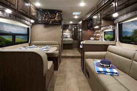 Thor Chateau Class C Motorhome Review: Take Your Home on the Road ...