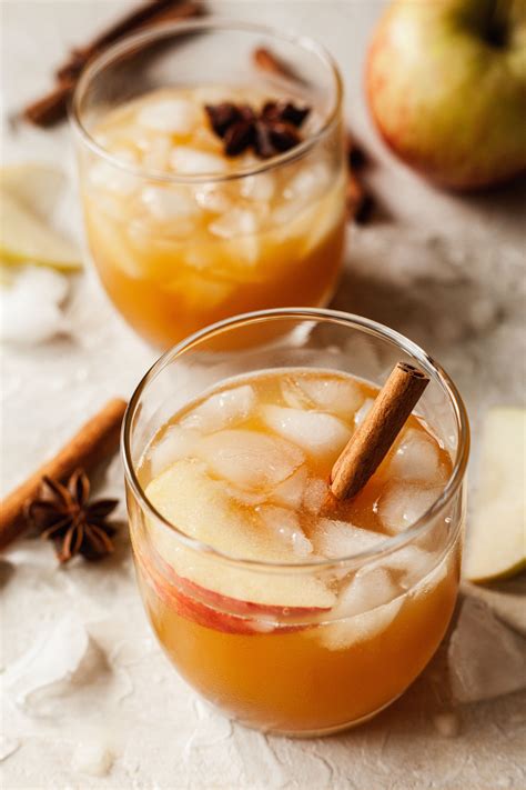 Easy Apple Cider Cocktail Recipe- The Live-In Kitchen