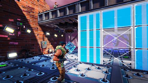 Fortnite 'Defending the Fort' Gameplay & Screens > GamersBook