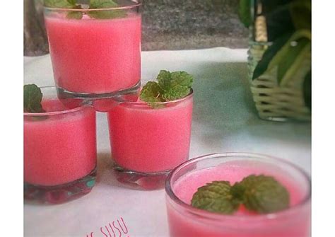 Resep Puding susu strawberry oleh Yetti Pujilestari - Cookpad