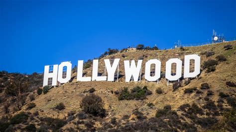 Vandalized Hollywood sign now reads 'Hollyweed' - NEWS 1130