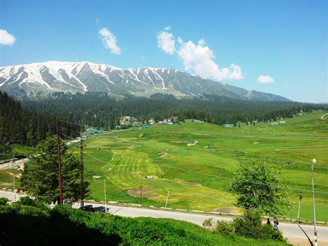 Gulmarg, Kashmir | Nature pictures, Kashmir india, Picture