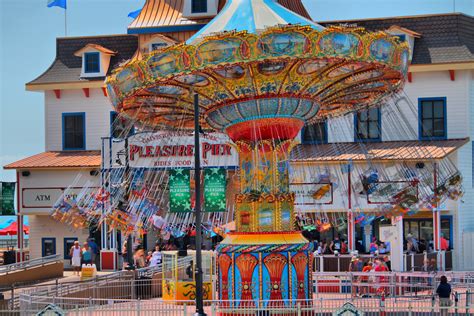 Visitors Guide To Galveston Island Historic Pleasure Pier | Buzz ...