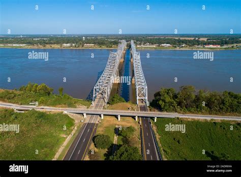 Natchez-Vidalia Bridge at Natchez on the Natchez Trace Parkway ...