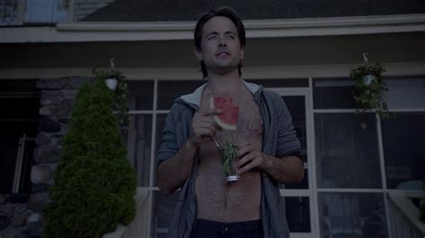 ausCAPS: Justin Chatwin shirtless in American Gothic 1-09 "The Oxbow"