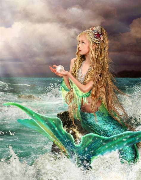 realistic mermaid | Fantasy mermaids, Mermaid art, Mermaid artwork