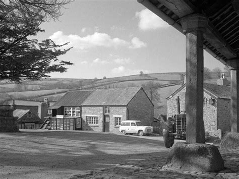 Historian uncovers dozens of early versions of folk standard Widecombe ...