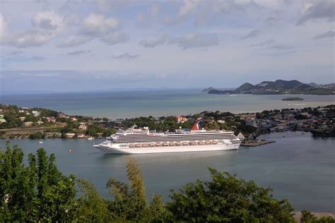 Things to do in St Lucia on a Caribbean Cruise