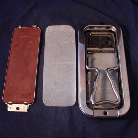 ROLLS Safety Razor - Made in England - Darwin Shaving