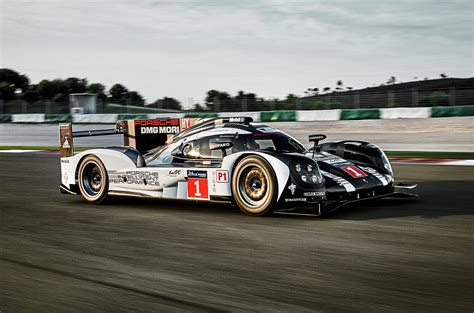 2016 Porsche 919 Hybrid Le Mans Prototype revealed