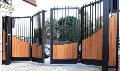 Modern Mild Steel Main Gate, For Residential, Rs 70 /kg Rajendra ...