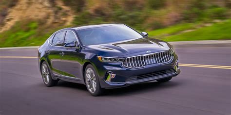 2020 Kia Cadenza Review, Pricing, and Specs