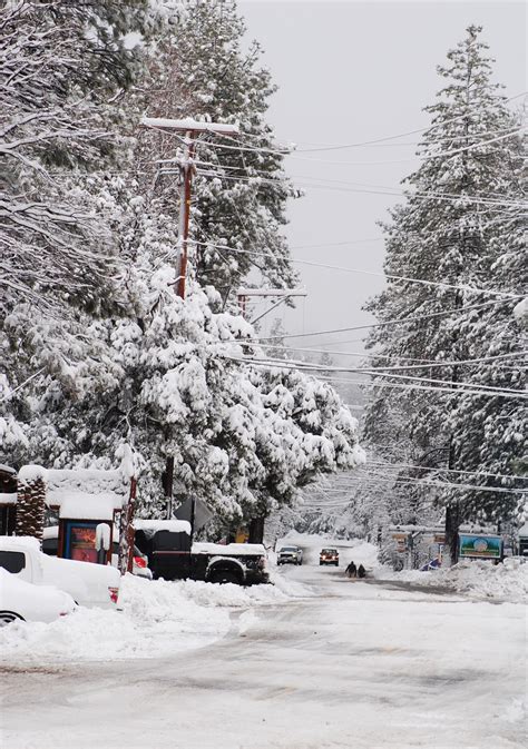 Snow arrived, plenty of it, Idyllwild still open • Idyllwild Town Crier